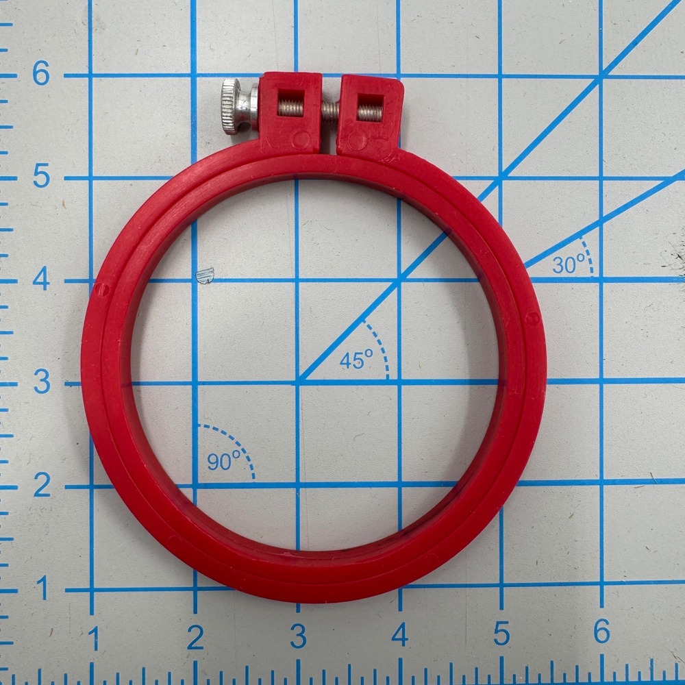 Boye 4 Inch Red Plastic Embroidery Hoops Lot of 5‎ Tension Screw Round Crafting